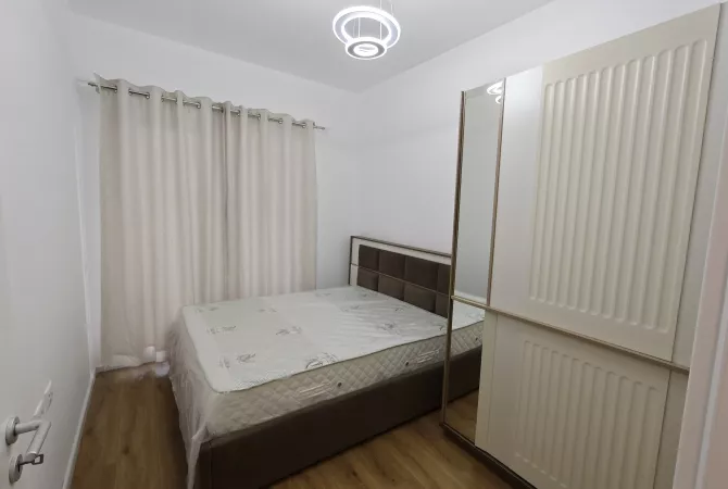 Shtepi me qera Apartament ne Tirane, 1+1, Mobilimi E mobiluar, Pagesa 45,000  Leke.