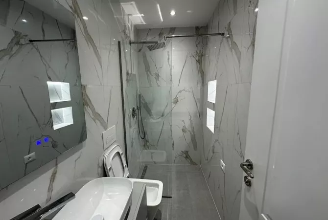 Shtepi me qera Apartament ne Tirane, 2+1, Mobilimi E mobiluar, Pagesa 1,400  Euro.