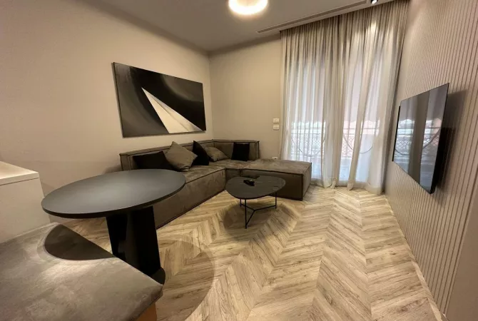 Shtepi me qera 1+1 ne Tirane - 800 Euro