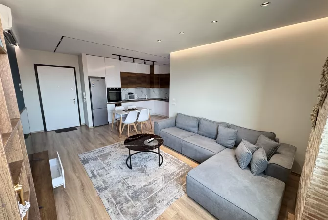Shtepi me qera 2+1 ne Tirane - 60,000 Leke