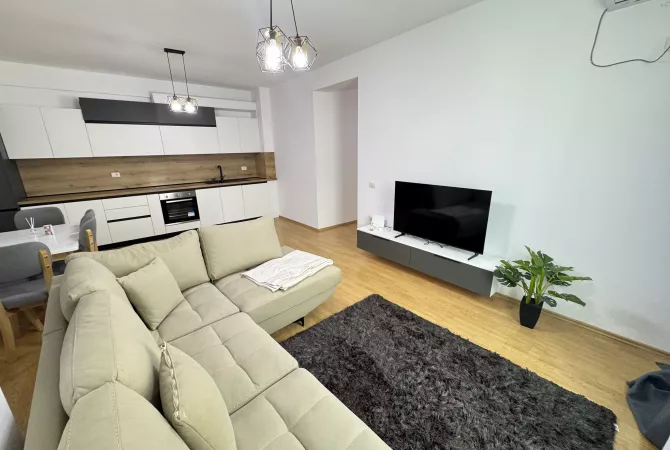 Shtepi me qera 2+1 ne Tirane - 650 Euro