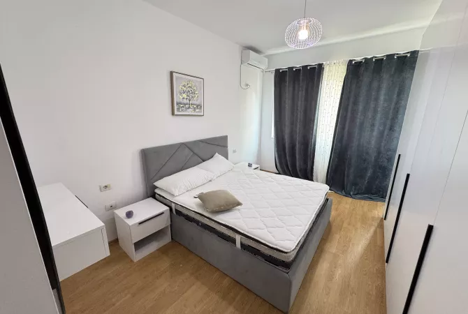 Shtepi me qera Apartament ne Tirane, 2+1, Mobilimi E mobiluar, Pagesa 650  Euro.