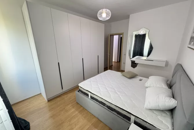 Shtepi me qera Apartament ne Tirane, 2+1, Mobilimi E mobiluar, Pagesa 650  Euro.