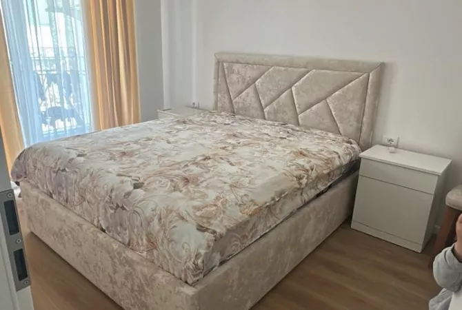 Shtepi me qera 1+1 ne Tirane - 450 Euro