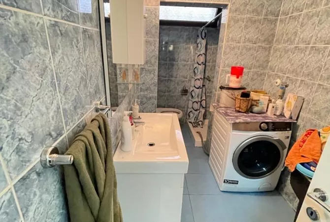 Shtepi me qera Apartament ne Tirane, 1+1, Mobilimi E mobiluar, Pagesa 500  Euro.