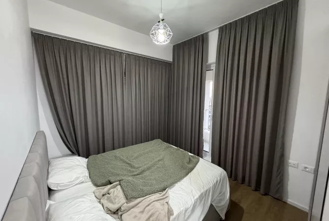 Shtepi me qera Apartament ne Tirane, 2+1, Mobilimi E mobiluar, Pagesa 55,000  Leke.
