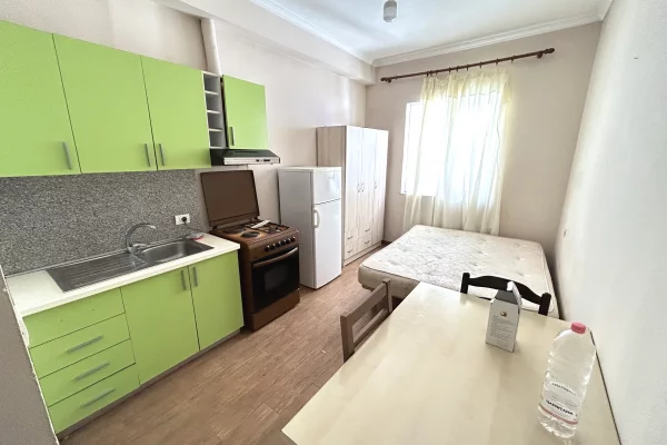 Shtepi me qera Garsoniere ne Tirane - 30,000 Leke