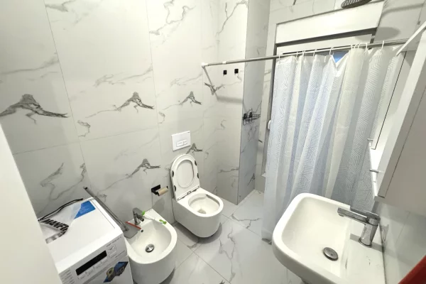 Shtepi me qera Apartament ne Tirane, 1+1, Mobilimi E mobiluar, Pagesa 40,000  Leke.