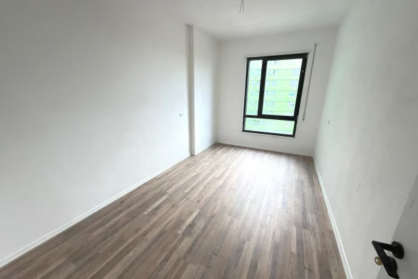 Apartment for sale in Tirana 3+1, Emty