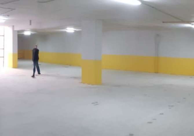 Ambient biznesi ne shitje 4+1 ne Tirane - 12,000 Euro