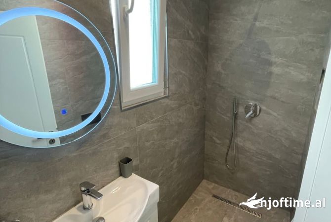 Shtepi me qera Apartament ne Tirane, 1+1, Mobilimi E mobiluar, Pagesa 600  Euro.