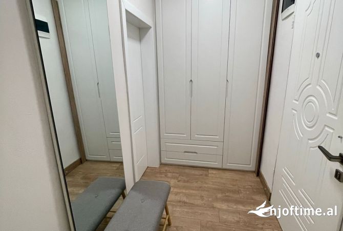 Shtepi me qera Apartament ne Tirane, 1+1, Mobilimi E mobiluar, Pagesa 600  Euro.