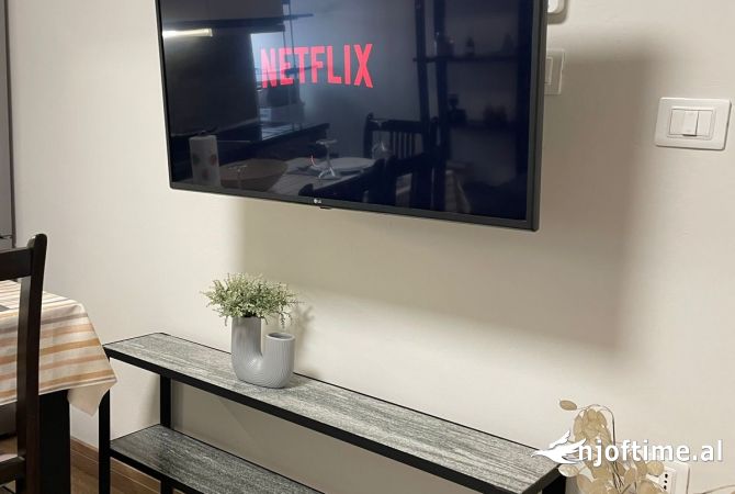 Shtepi me qera Apartament ne Tirane, 1+1, Mobilimi E mobiluar, Pagesa 600  Euro.