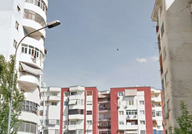 Ambient biznesi me qera 1+1 ne Tirane - 2,500 Euro