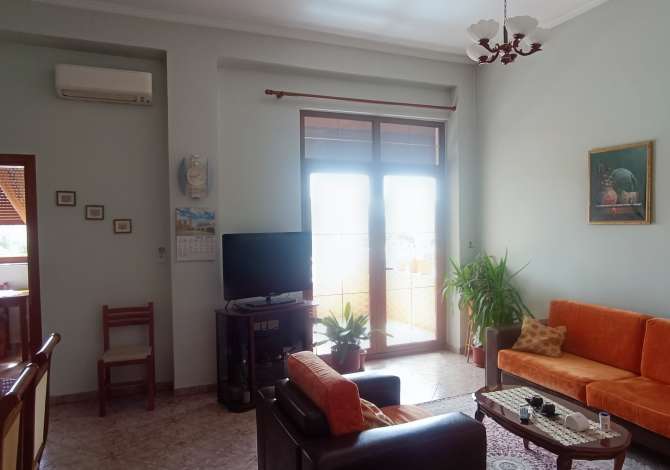 Shtepi me qera 3+1 ne Tirane - 500 Euro