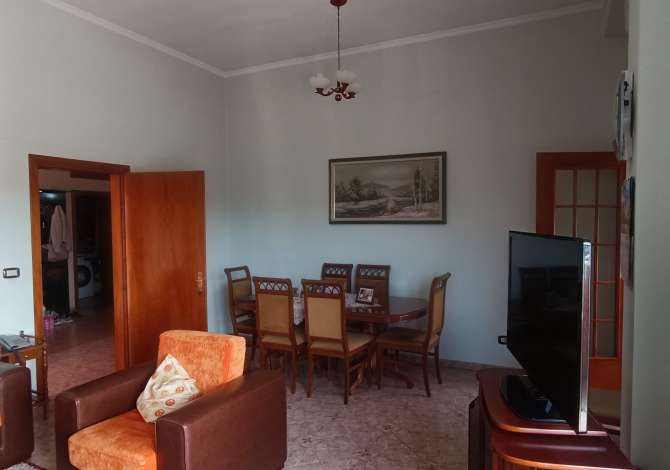 Shtepi me qera 3+1 ne Tirane - 500 Euro