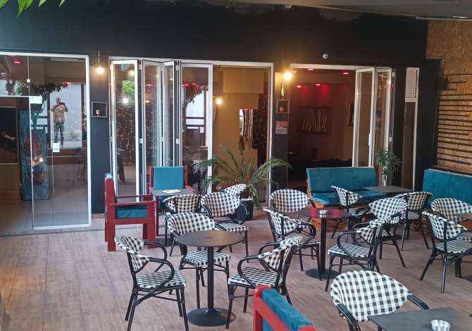 Ambient biznesi me qera 2+1 ne Tirane - 700 Euro