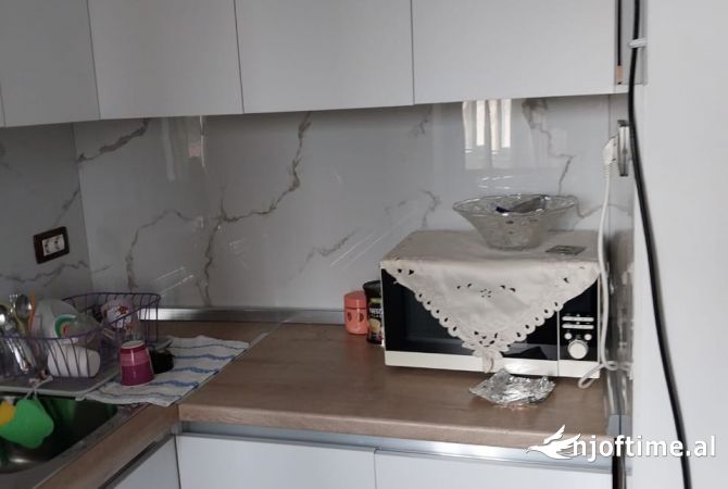 Shtepi ne shitje 2+1 ne Tirane - 8,000,000 Leke