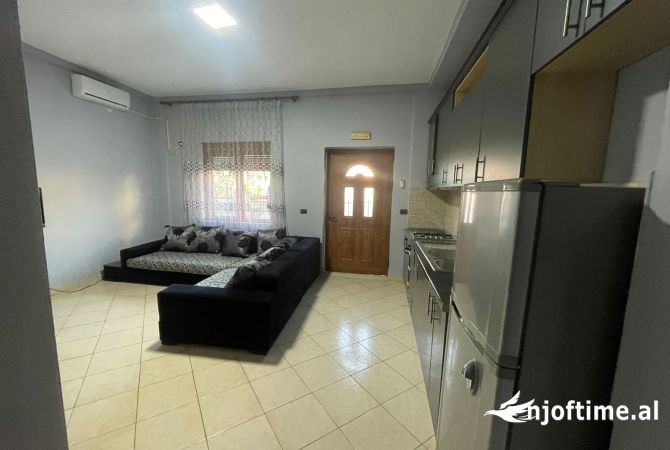 Shtepi me qera 2+1 ne Tirane - 45,000 Leke