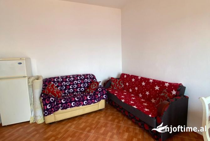 Shtepi ne shitje Apartament ne Lezhe, 2+1, Mobilimi E mobiluar, Pagesa 75,000  Euro.