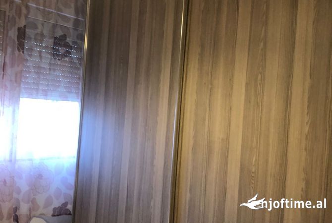 Shtepi me qera Apartament ne Tirane, 1+1, Mobilimi E mobiluar, Pagesa 40,000  Leke.