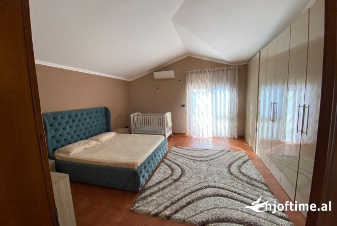 Shtepi me qera 5+1 ne Durres - 400 Euro