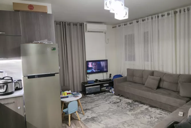 Shtepi me qera 1+1 ne Tirane - 40,000 Leke