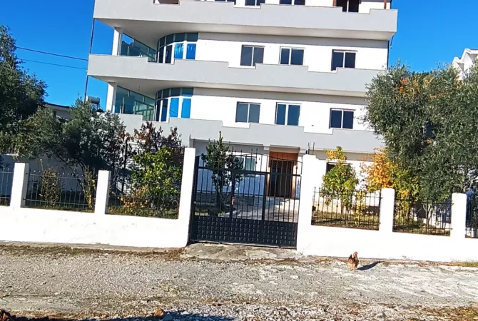House for Sale 7+1 in Tirana - 430,000 Euro