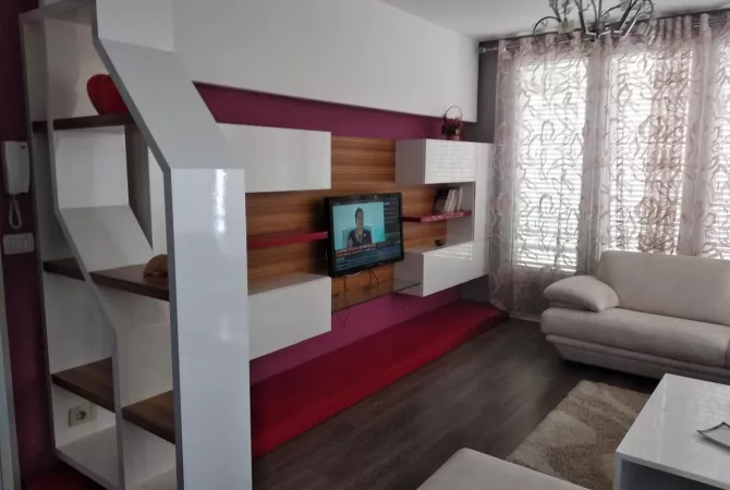 Shtepi me qera 2+1 ne Tirane - 750 Euro