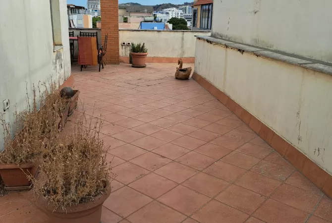 Shtepi ne shitje Apartament ne Durres, 1+1, Mobilimi E mobiluar, Pagesa 90,000  Euro.