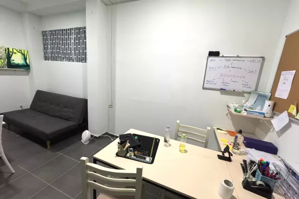 Zyre Me Qera Tek ish Tregu Elektrik 