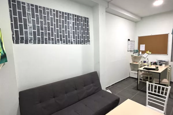 Ambient biznesi me qera 3+1 ne Tirane - 20,000 Leke