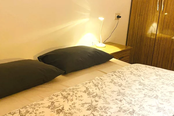 Shtepi ne shitje Apartament ne Tirane, 2+1, Mobilimi E mobiluar, Pagesa 238,000  Euro.