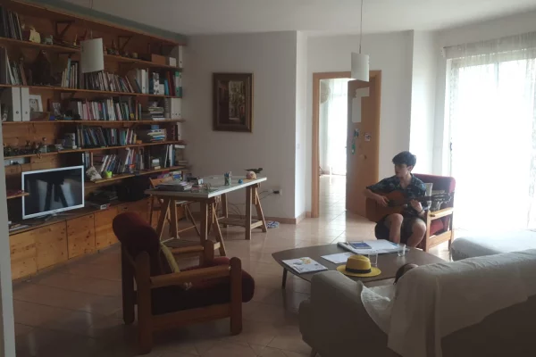 Shtepi me qera 2+1 ne Tirane - 500 Euro