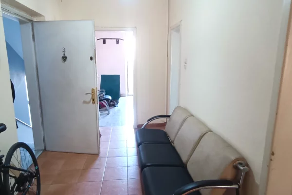 Zyra Me Qera Tek Downtown One