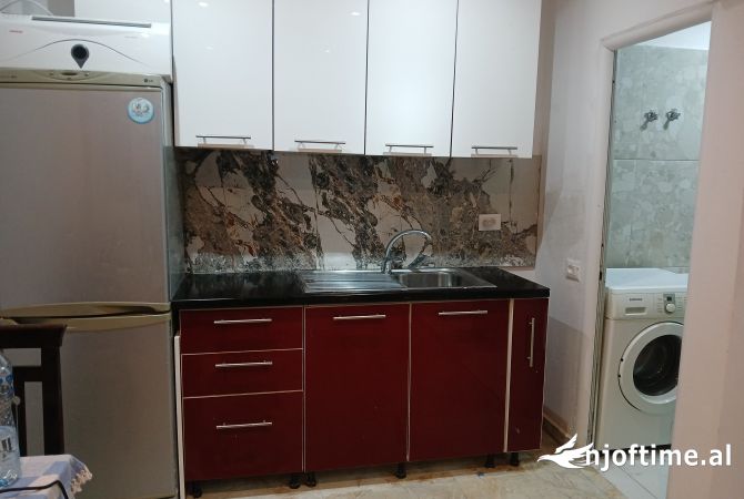 Shtepi me qera Shtepi Private ne Durres, 1+1, Mobilimi E mobiluar, Pagesa 210  Euro.