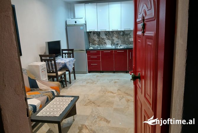 Shtepi me qera 1+1 ne Durres - 210 Euro