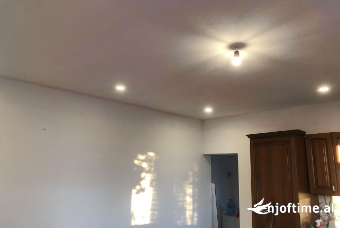 Shtepi me qera 1+1 ne Durres - 250 Euro