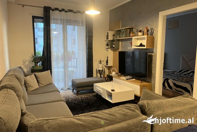 Shtepi me qera Apartament ne Tirane, 1+1, Mobilimi E mobiluar, Pagesa 400  Euro.