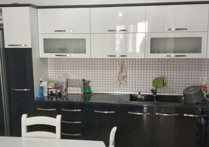 Shtepi me qera 2+1 ne Tirane - 32,000 Leke