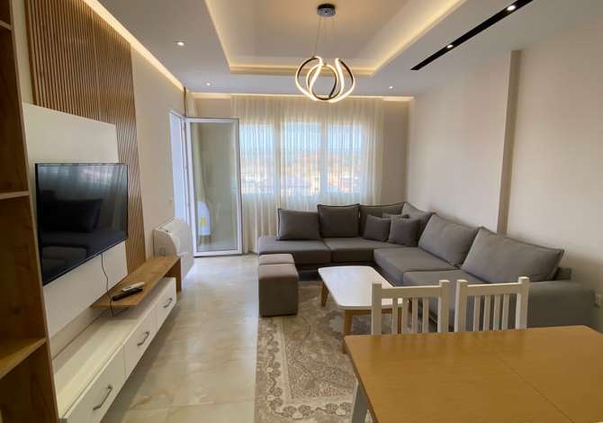 Shtepi me qera 2+1 ne Tirane - 500 Euro