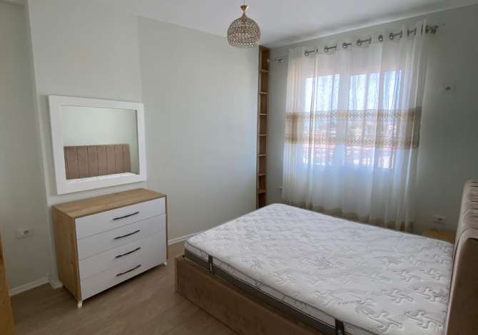 Shtepi me qera Apartament ne Tirane, 2+1, Mobilimi E mobiluar, Pagesa 500  Euro.