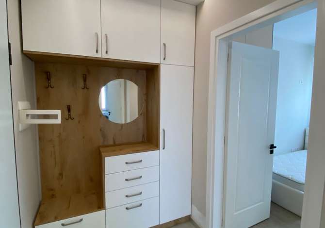 Shtepi me qera Apartament ne Tirane, 2+1, Mobilimi E mobiluar, Pagesa 500  Euro.