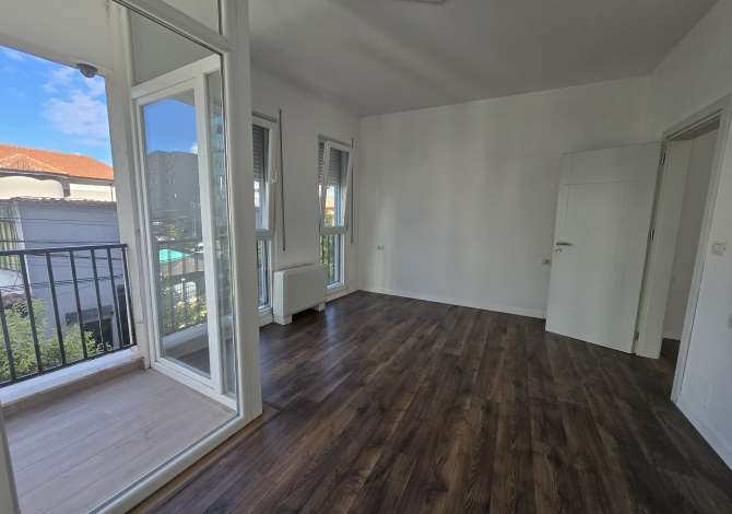 Ambient biznesi me qera 3+1 ne Tirane - 800 Euro