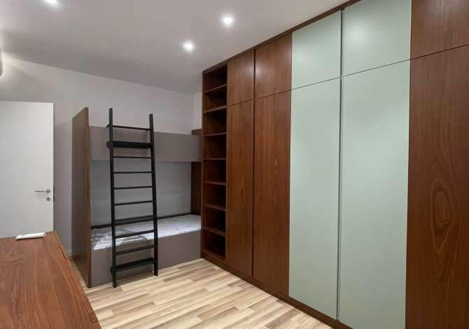 Shtepi me qera Apartament ne Tirane, 2+1, Mobilimi E mobiluar, Pagesa 1,500  Euro.