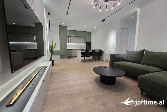 Shtepi me qera 3+1 ne Tirane - 1,800 Euro