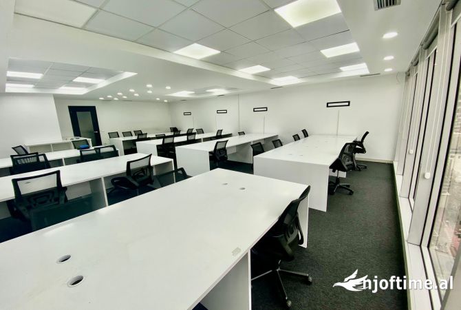 Ambient biznesi me qera 3+1 ne Tirane - 2,250 Euro
