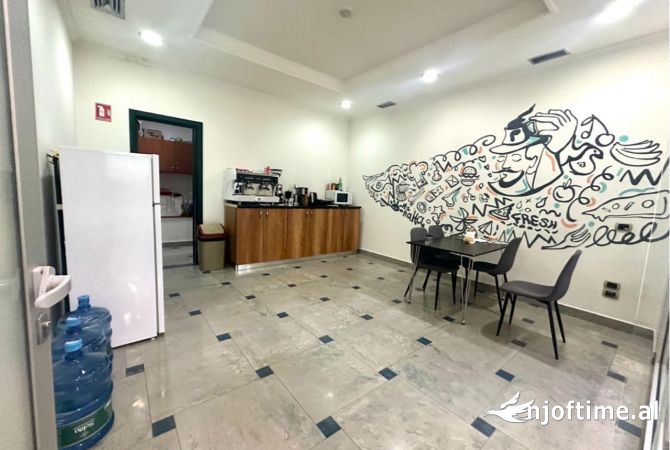 Ambient Komercial Me Qira Sheshi Willson 