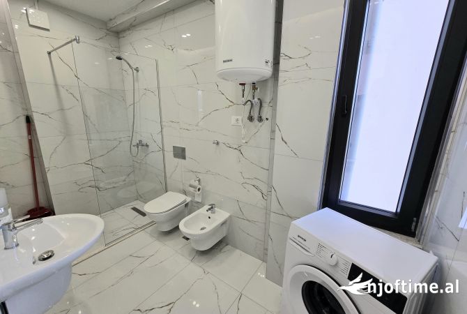 Shtepi me qera Apartament ne Tirane, 1+1, Mobilimi E mobiluar, Pagesa 650  Euro.
