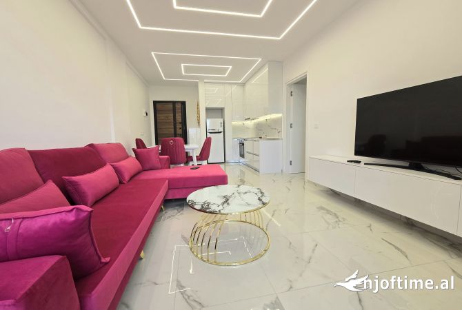Shtepi me qera Apartament ne Tirane, 1+1, Mobilimi E mobiluar, Pagesa 650  Euro.